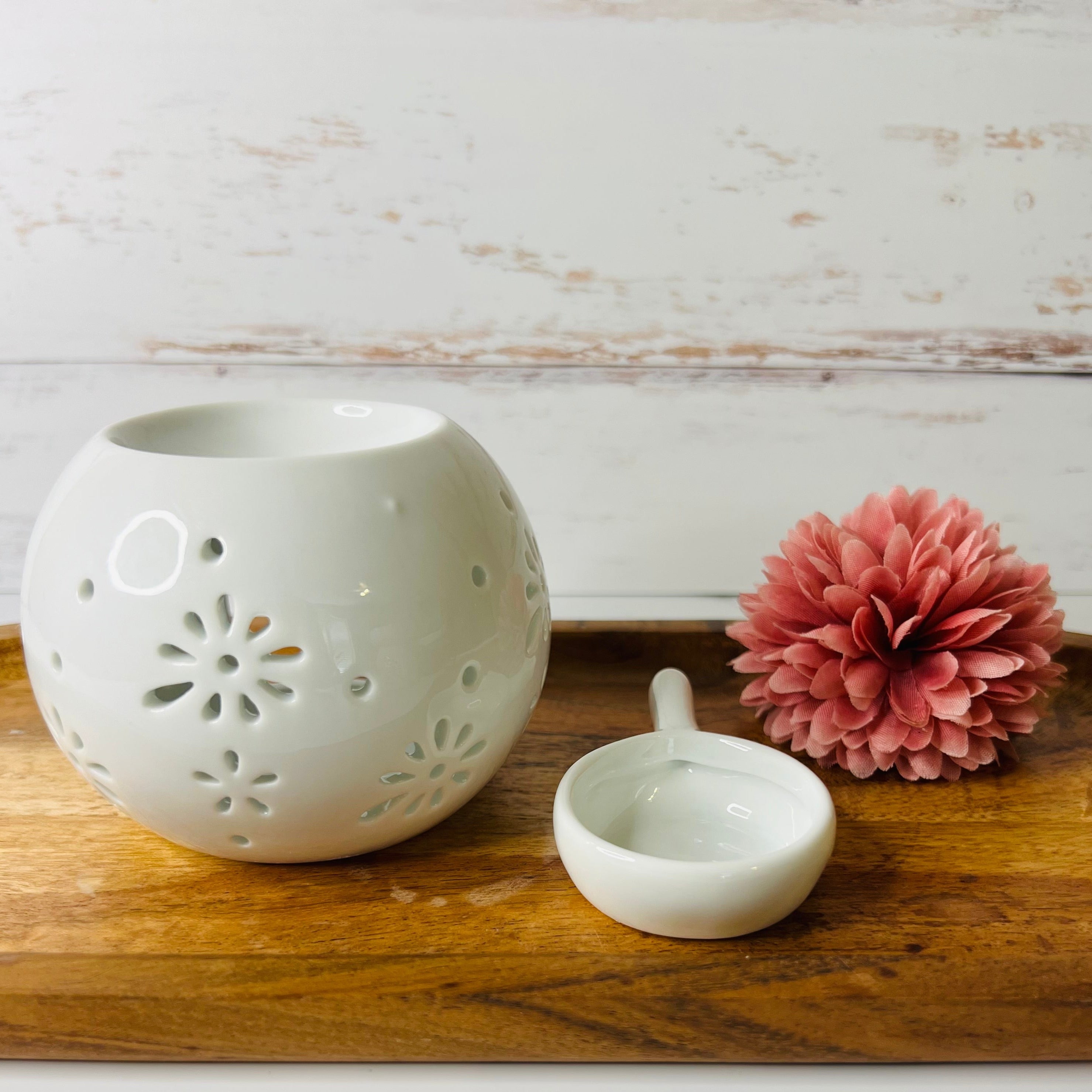 Dainty Flowers Wax Melt Warmer